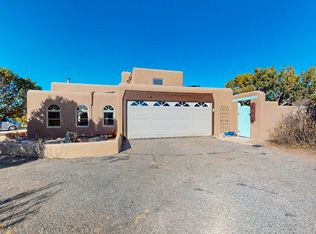 4 Verano Ct, Santa Fe, NM 87508