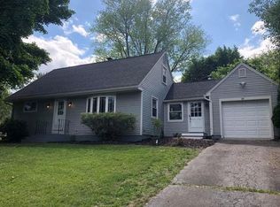 34 Searle Rd, South Hadley, MA 01075