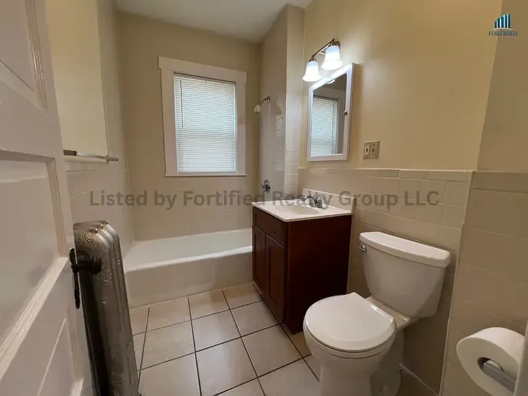 142 Washington St #1 — Photo 16