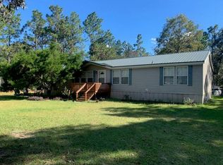 211 George Ave, Waynesville, GA 31566