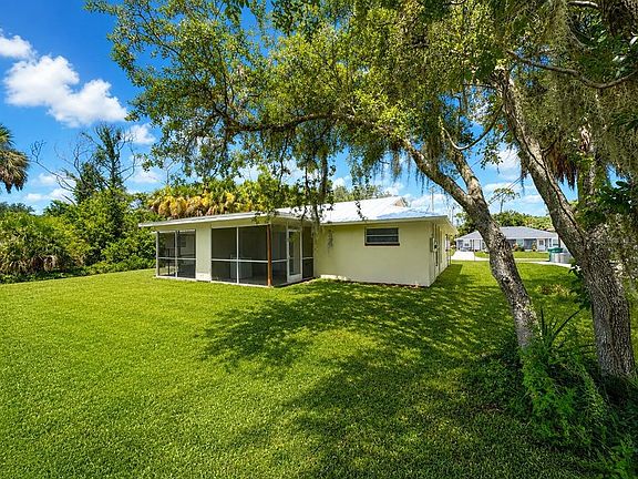 5th image of 257 Camillia Ln #A