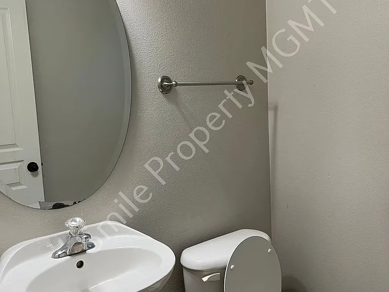 7740 SE 72nd Ave — Photo 4