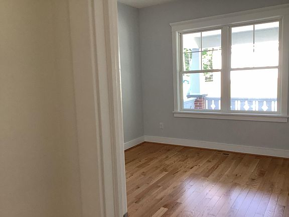 4th image of 3300 Wellington St