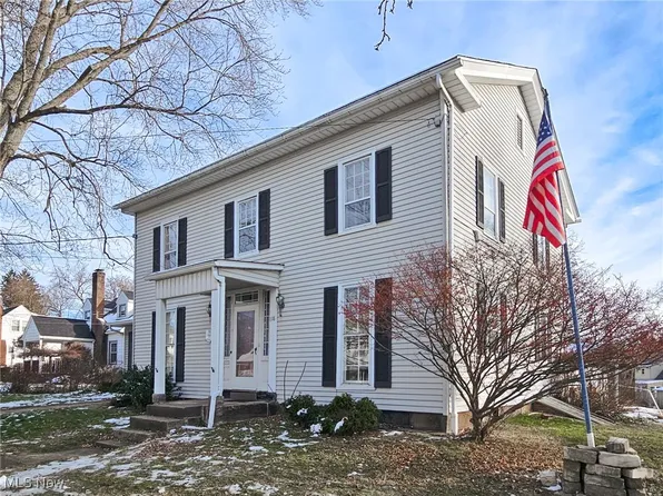 118 N Main St, Poland, OH 44514
