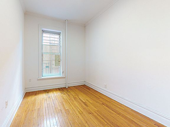 4th image of 632 Throop Ave APT 4B