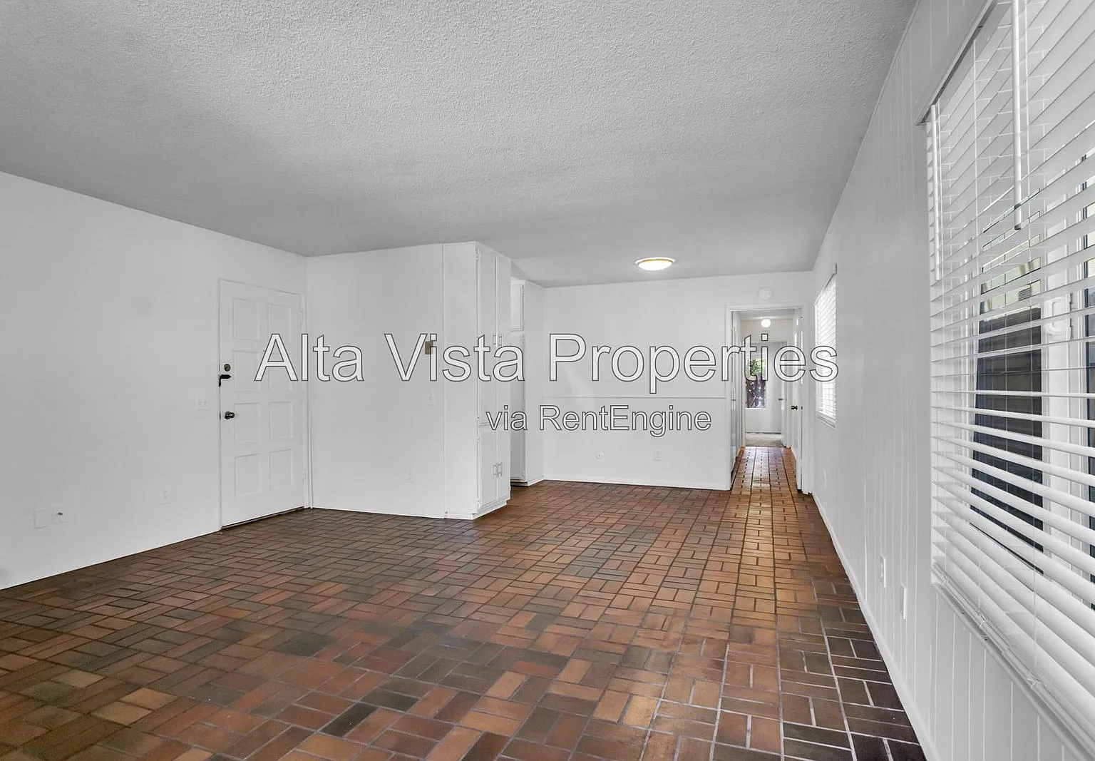 2 bed, 2.0 bath, 1000 sqft, $4,295 — Photo 4
