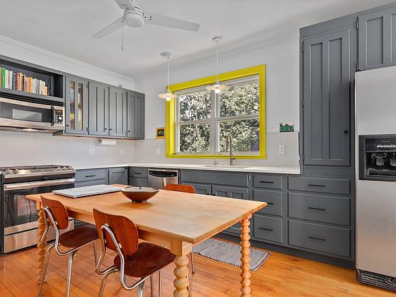 3rd image of 4559 N Drake Ave #2