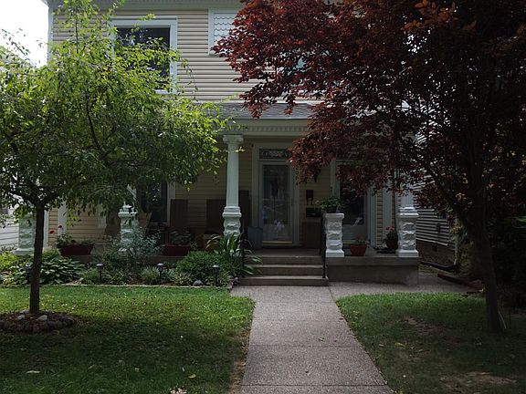 2nd image of 2064 Sherwood Ave