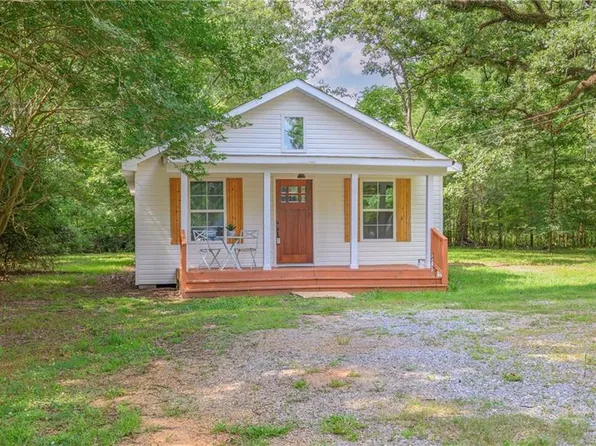 578 Barron Chapel Rd, Pineville, LA 71360