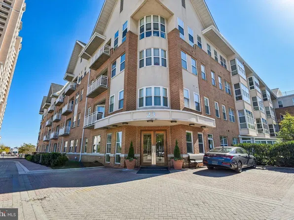 23 Pierside Dr Unit 124, Baltimore, MD 21230