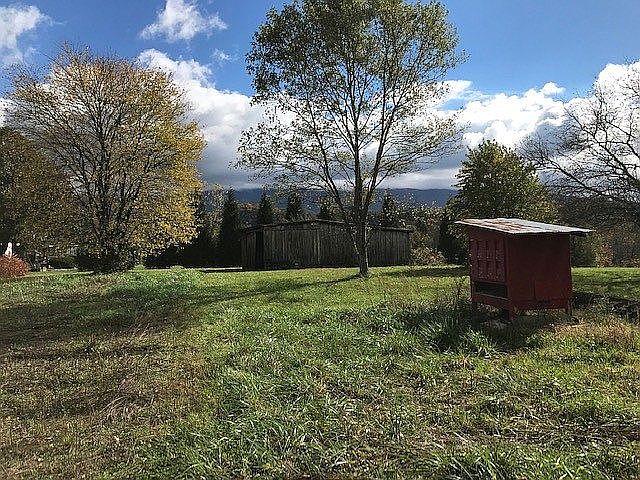 Property backs up to a creek