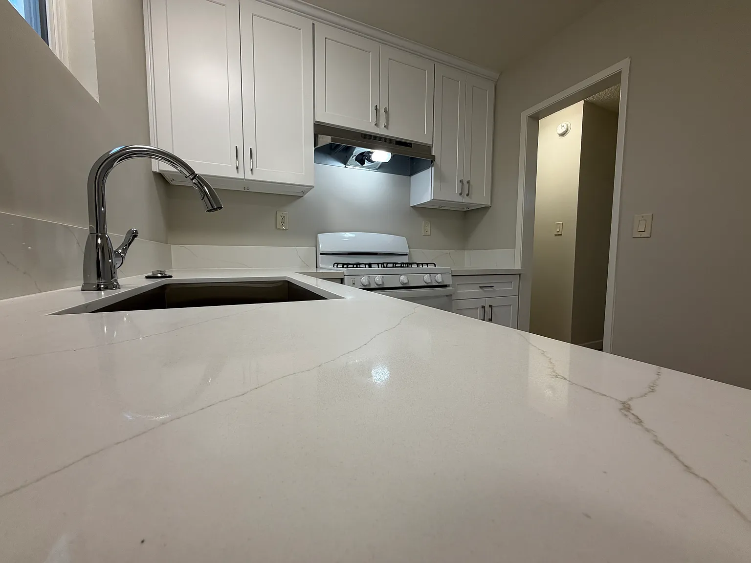 4733 Orion Ave — Photo 3