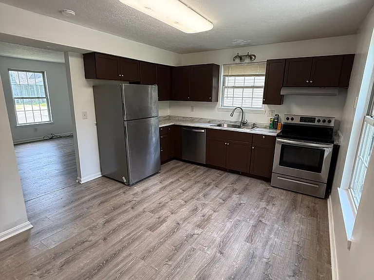 152 Cherry St #150 — Photo 5