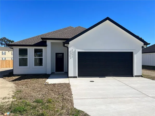 2353 N Village Ct, Gretna, LA 70056