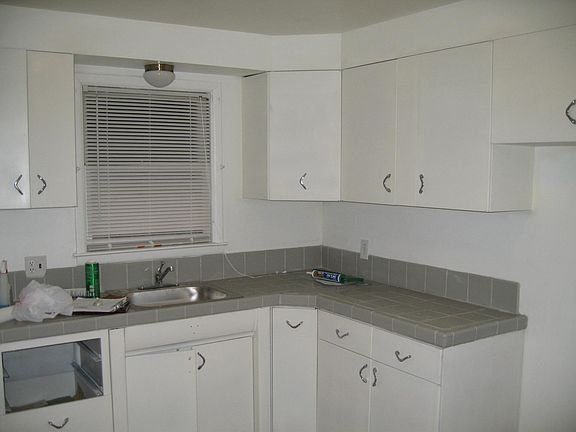 2nd image of 1107 E Harry Ave