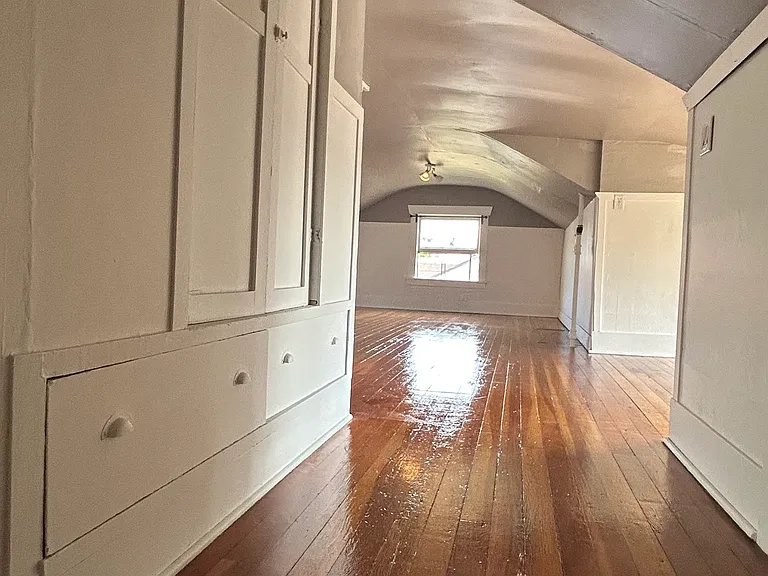2200 Iron St — Photo 18
