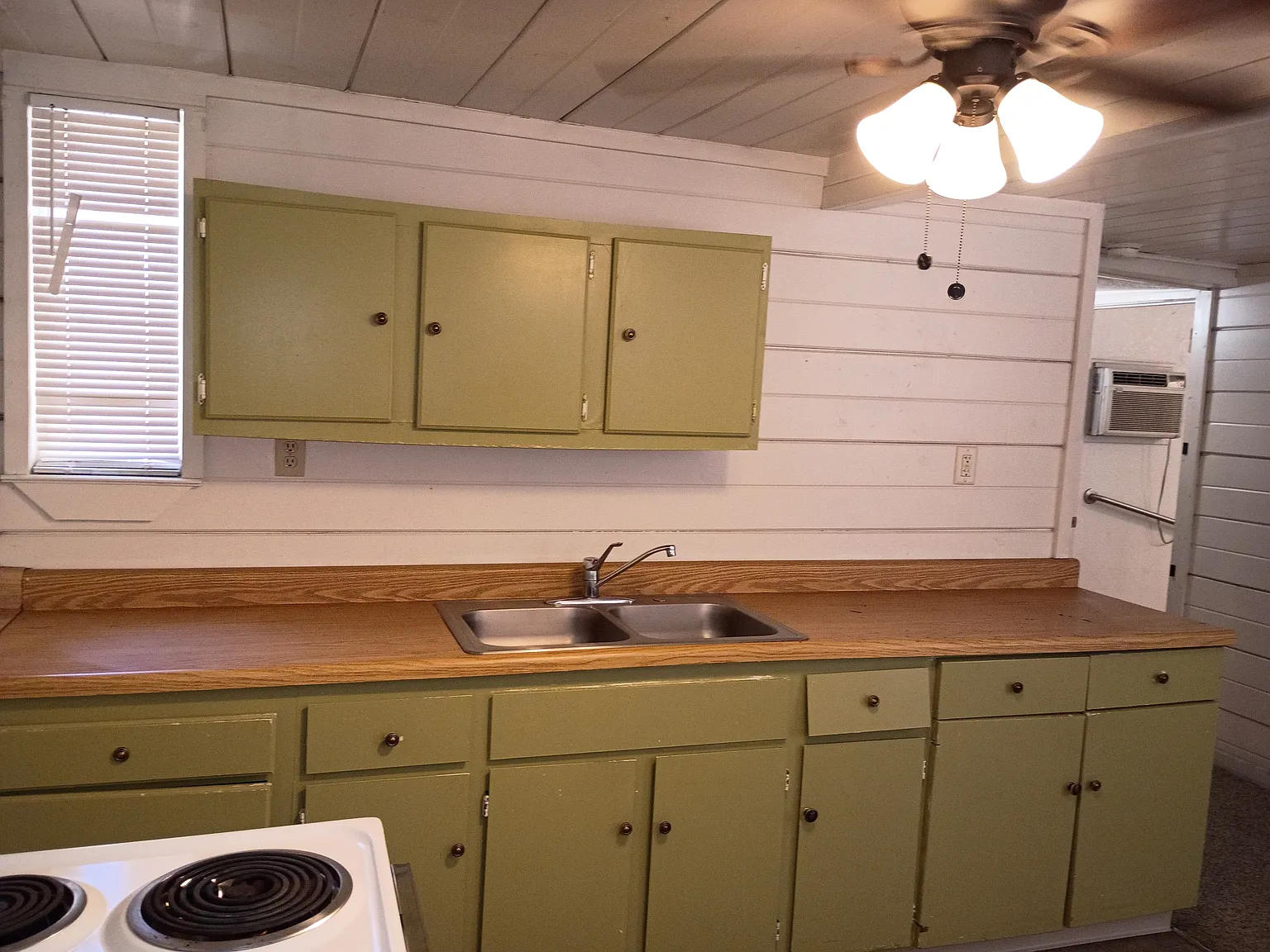 1 bed, $1,100 — Photo 4