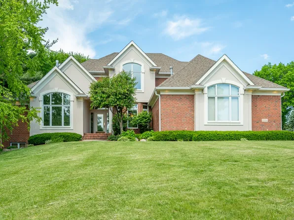 3106 Southern Hills Dr, Des Moines, IA 50321