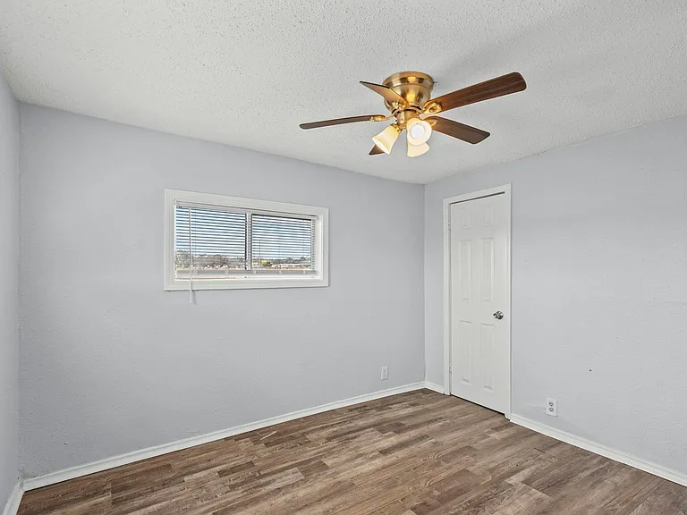 228 Orange St — Photo 18
