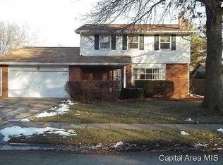 3224 Dorchester Dr, Springfield, IL 62704