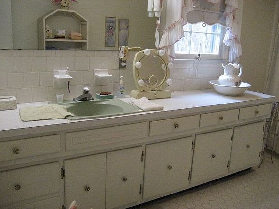 5th image of 3523 Westover Dr