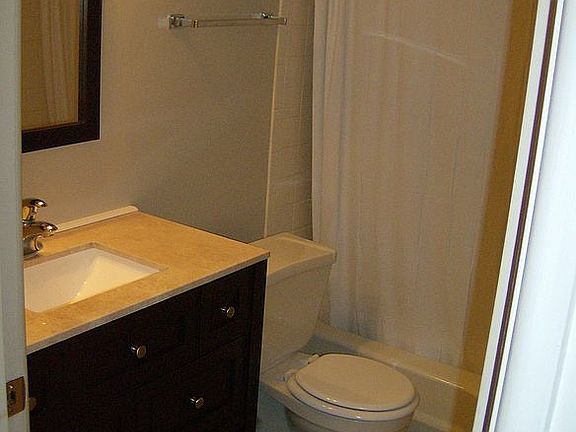 3rd image of 1375 Rebecca Dr APT 201
