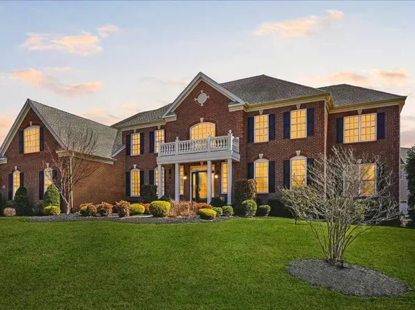 14900 Hopedale Ct, Upper Marlboro, MD 20774