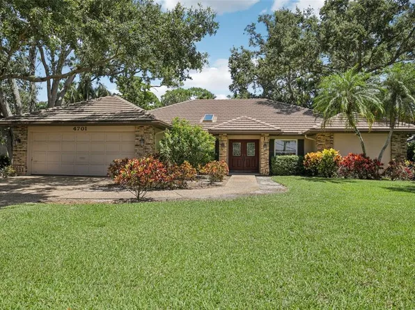 4701 Pine Harrier Dr, Sarasota, FL 34231