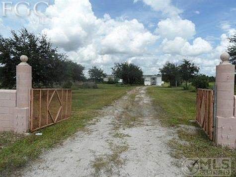 3rd image of 23355 Carolyn Ln