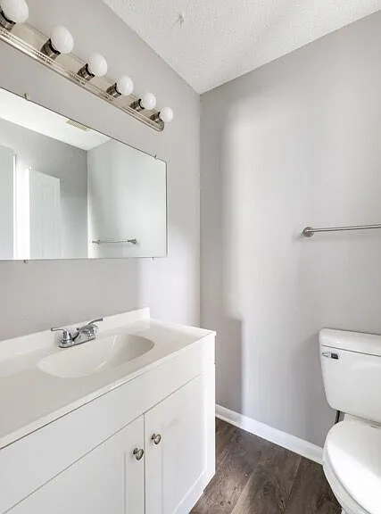 Sycamore Villas — Photo 10