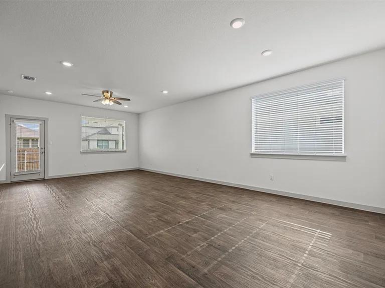 231 Lavaca River Ln — Photo 7