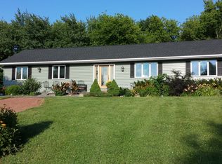 N5136 Oak Hill Rd, Fond Du Lac, WI 54937