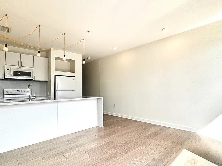 Terrace on Walnut — Photo 34