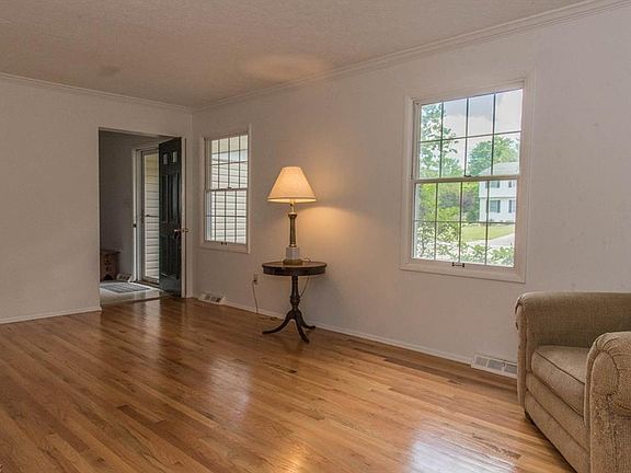 2nd image of 4620 Wilburn Dr