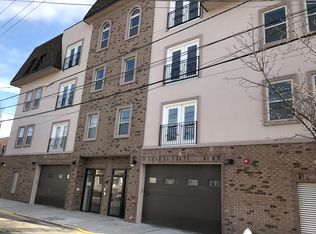7018 Jackson St #402, Guttenberg, NJ 07093