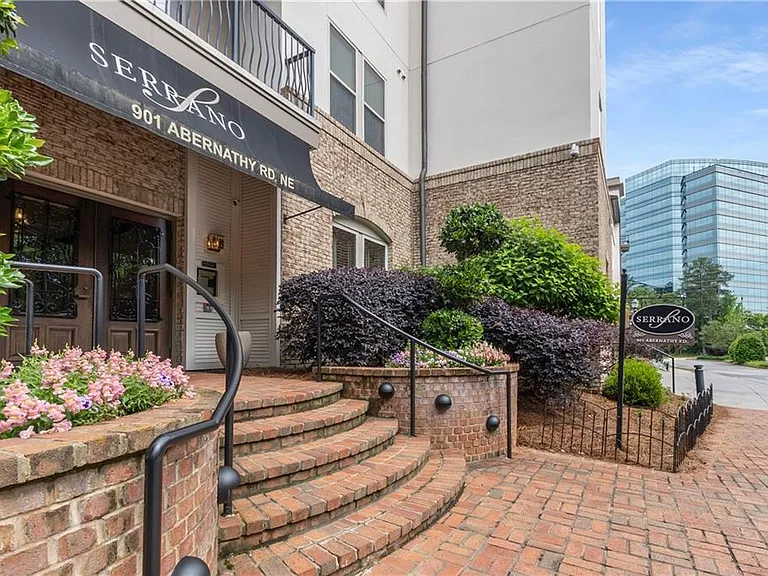 901 Abernathy Rd #2110 — Photo 49
