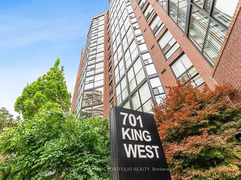 701 King St W #107 — Photo 25