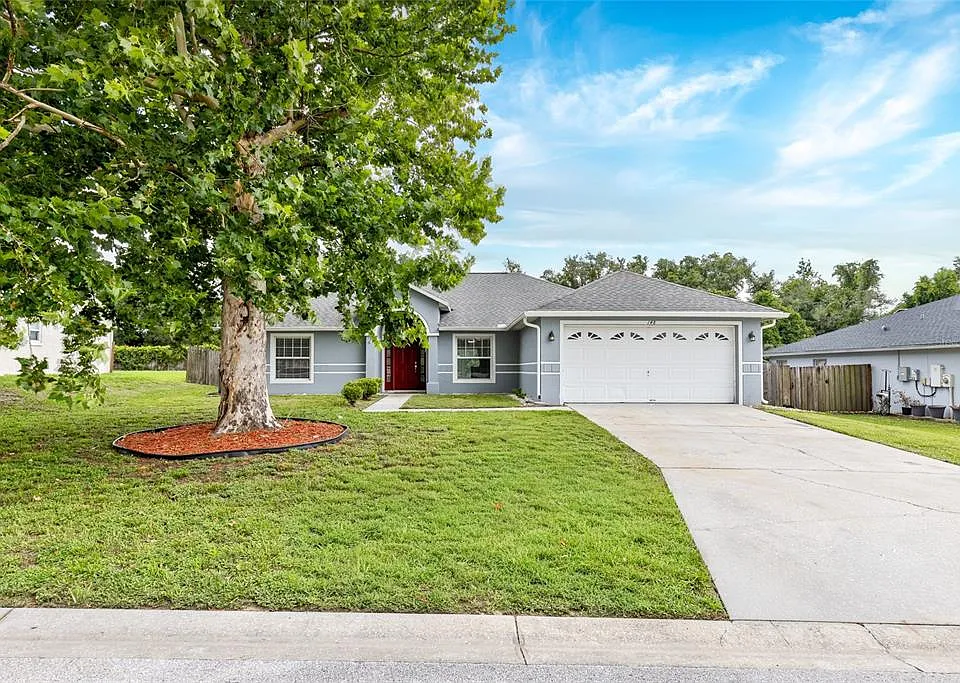 148 Country Lakes Cir
