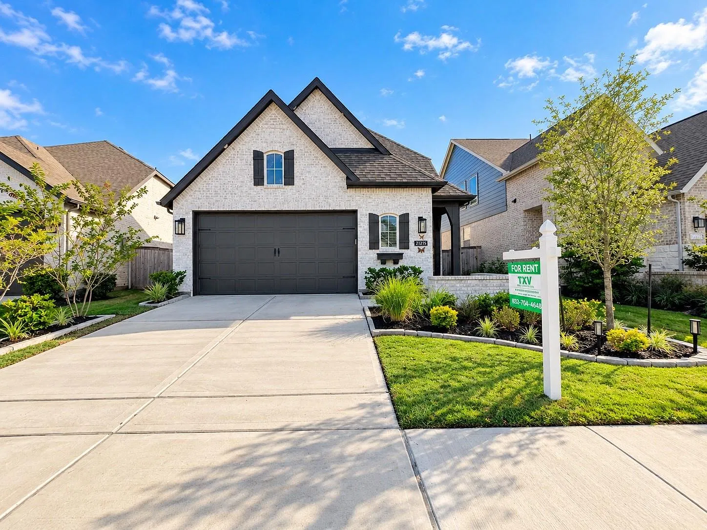 4 bed, 3.5 bath, 2334 sqft, $3,100 — Photo 1