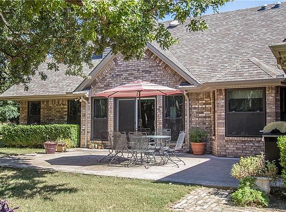 5th image of 536 Oak Hills Dr