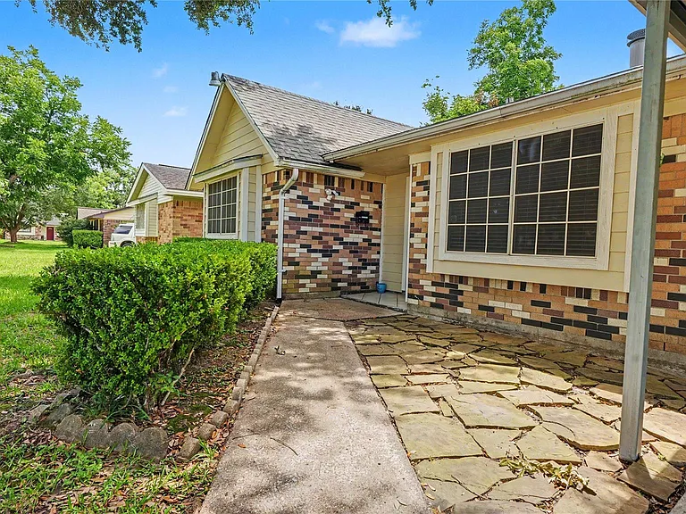 4210 Cork Ln — Photo 4