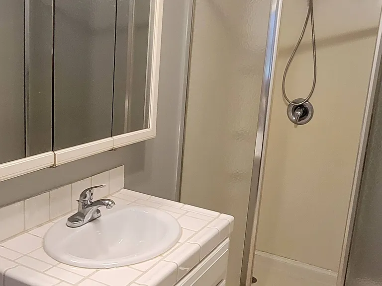3446 Lee St — Photo 34