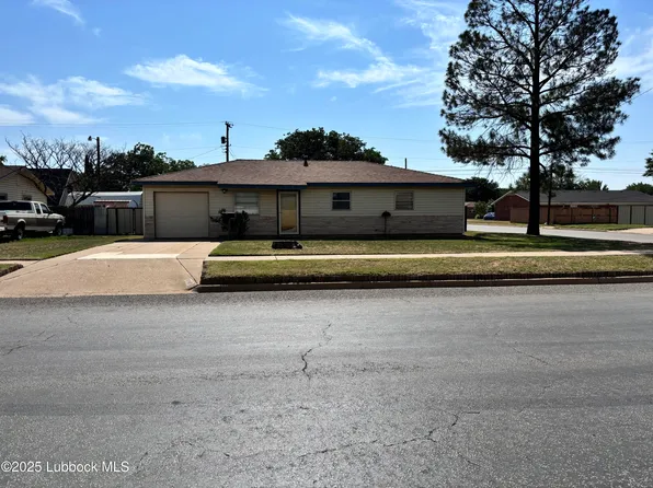 1006 S Cedar St, Brownfield, TX 79316