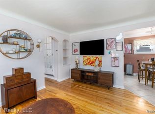 714 E Twelve Mile Rd, Royal Oak, MI 48073