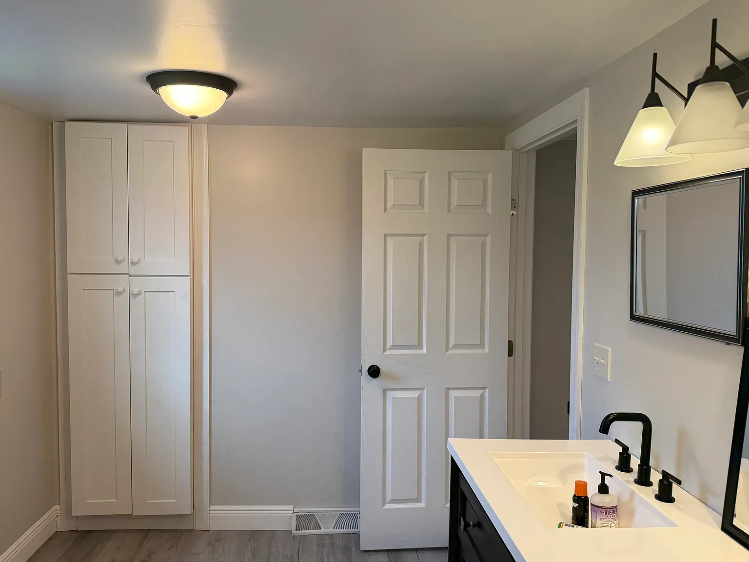 3 bed, 1600 sqft, $1,500 — Photo 4
