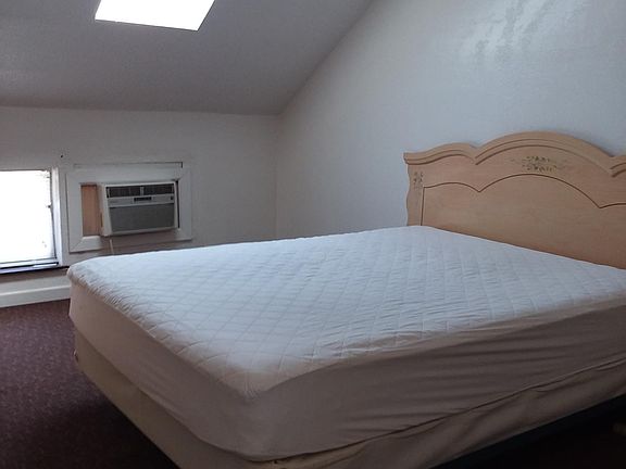 5th image of 139 Church St #3