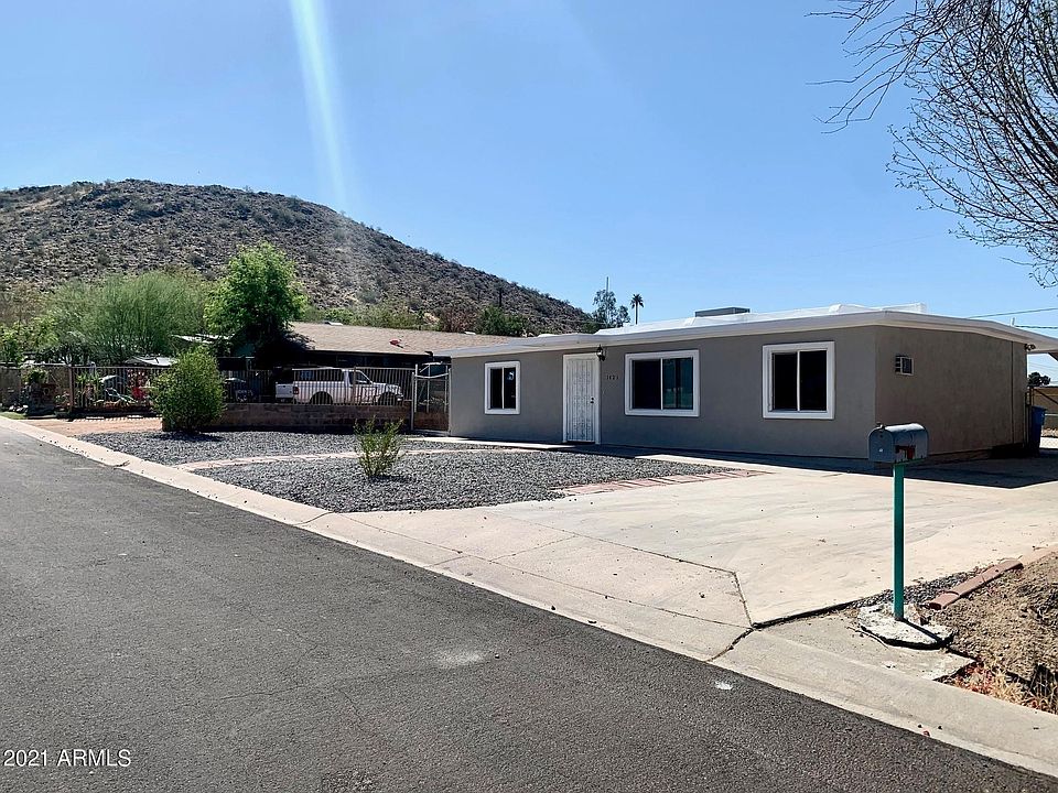 1st image of 1421 W Desert Cove Ave