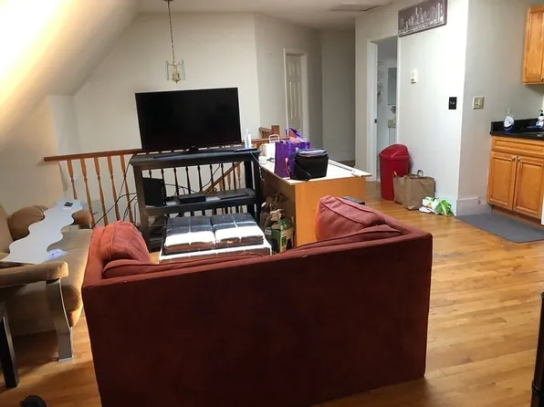 78 Boylston St #4D, Brookline, MA 02445