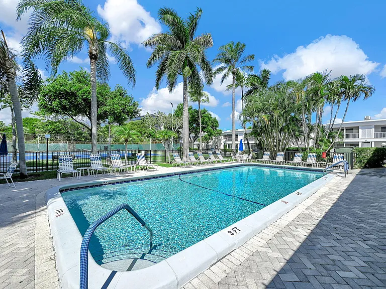 6279 Bay Club Dr #3 — Photo 42