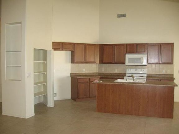2nd image of 25158 S 194TH Street
